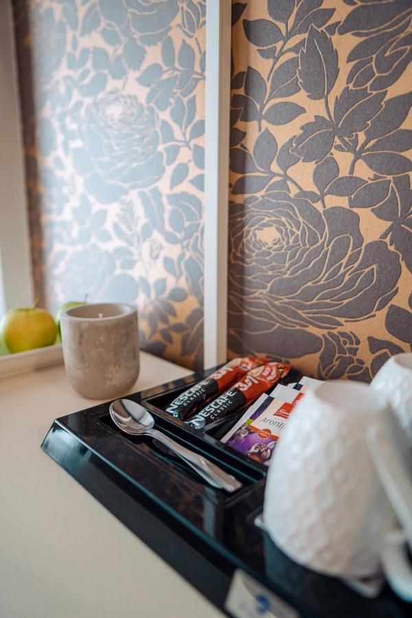 Hotel Villa Harmony - Free Parking Szarajevó Kültér fotó