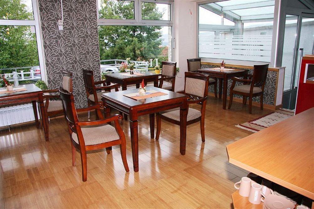 Hotel Villa Harmony - Free Parking Szarajevó Kültér fotó