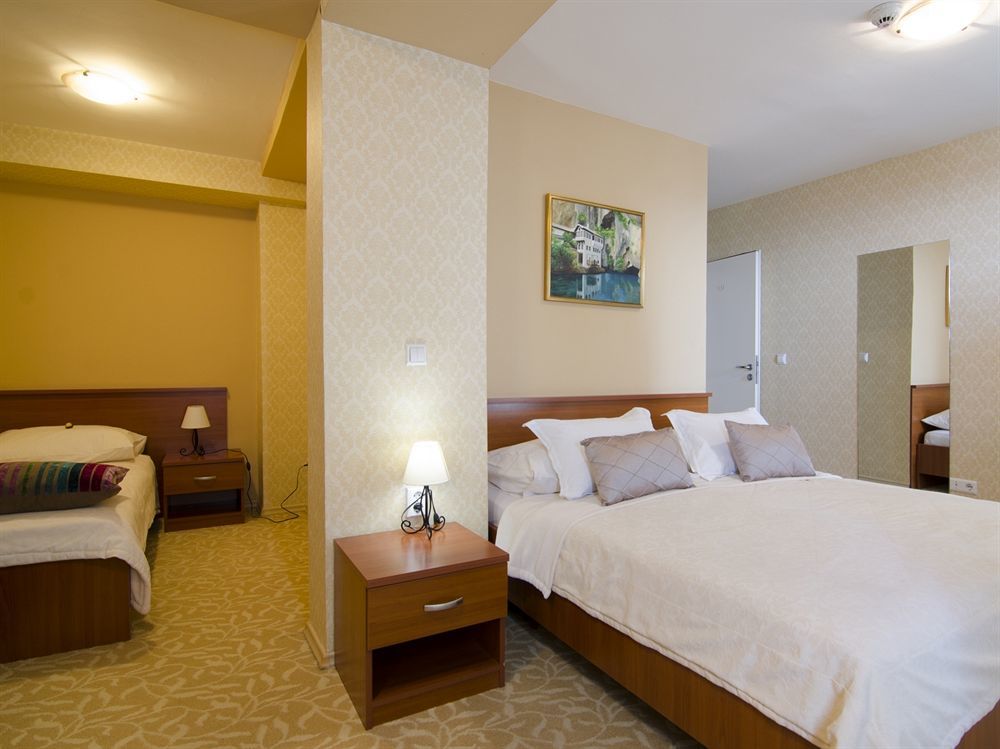 Hotel Villa Harmony - Free Parking Szarajevó Kültér fotó
