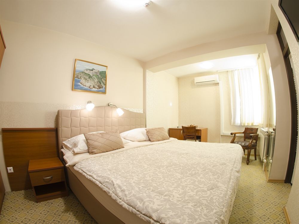 Hotel Villa Harmony - Free Parking Szarajevó Kültér fotó
